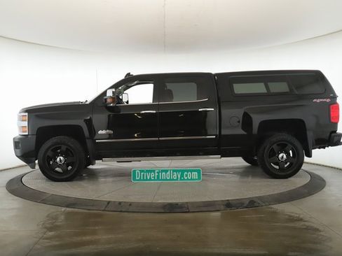 Used 2015 Chevrolet Silverado 2500 High Country w/ Duramax Plus Package image 9