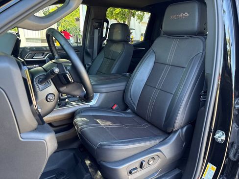 Certified 2026 Chevrolet Silverado 1500 High Country w/ High Country Premium Package AWD/4WD image 17