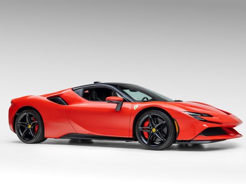 Used 2021 Ferrari SF90 Stradale image 31