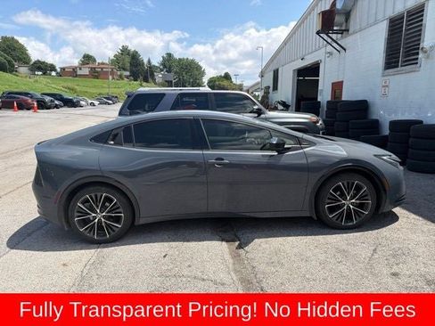 Used 2024 Toyota Prius XLE FWD image 13