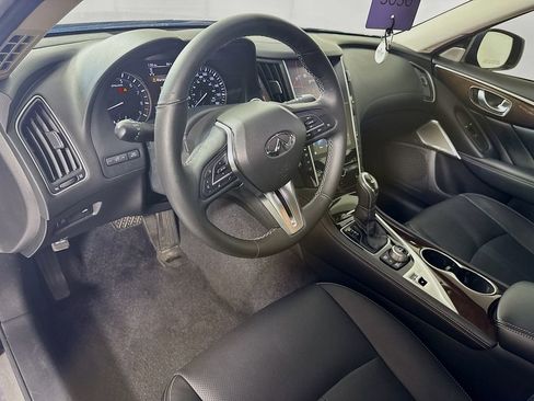 Certified 2018 INFINITI Q50 Luxe w/ Sensory Package (Luxe) RWD image 11