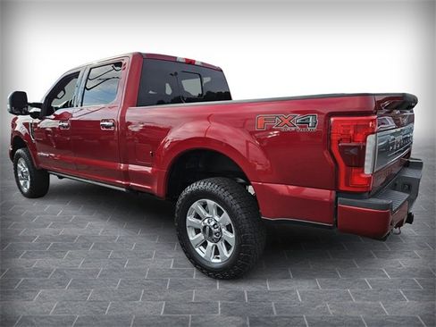 Used 2019 Ford F250 Platinum w/ Platinum Ultimate Package image 5