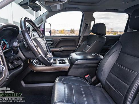 Used 2017 GMC Sierra 2500 Denali w/ Duramax Plus Package image 23