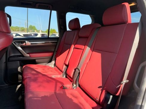 Used 2021 Lexus GX 460 Premium w/ Premium Package AWD/4WD image 13