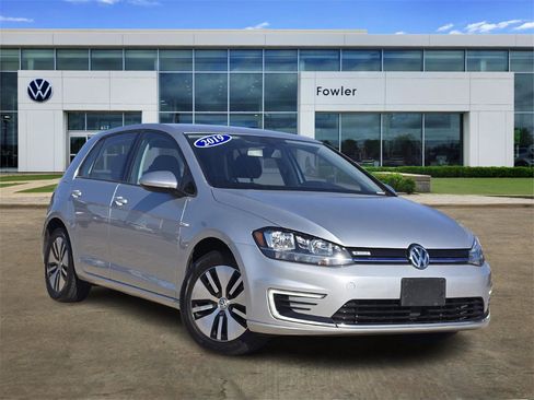 Used 2019 Volkswagen e-Golf SE w/ Driver Assistance Package image 1