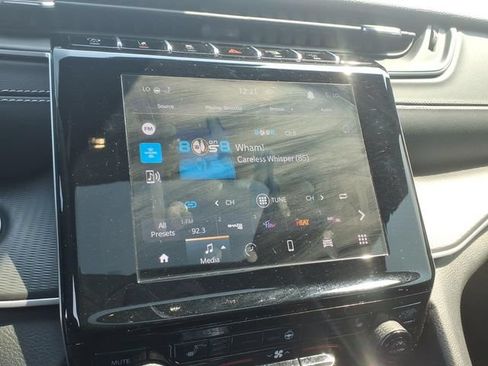 Used 2024 Jeep Grand Cherokee Altitude AWD/4WD image 17