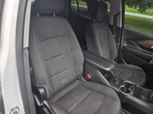 Used 2018 GMC Terrain SLE FWD image 16