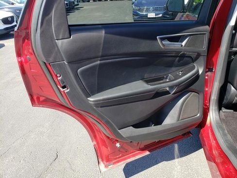 Used 2016 Ford Edge SEL w/ Equipment Group 201A AWD/4WD image 13