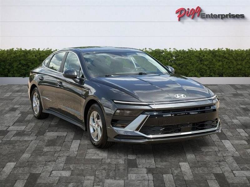 Used 2025 Hyundai Sonata SE FWD image 6