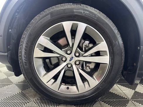Certified 2020 Ford Explorer Platinum w/ Premium Technology Package AWD/4WD image 10