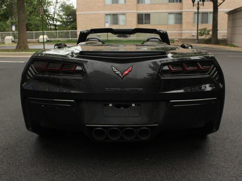 Used 2019 Chevrolet Corvette Stingray Convertible w/ Carbon Flash Badge Package RWD image 11