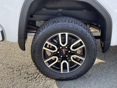 New 2026 GMC Sierra 1500 AT4 w/ AT4 Premium Package image 8