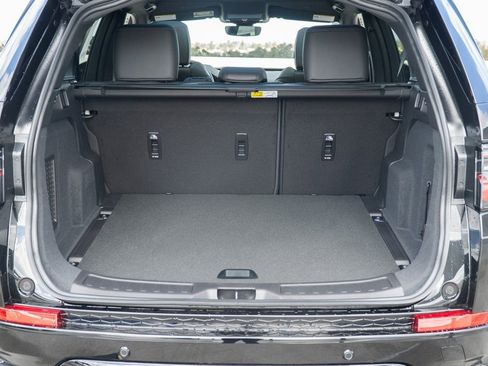 Certified 2025 Land Rover Discovery Sport Dynamic SE AWD/4WD image 29