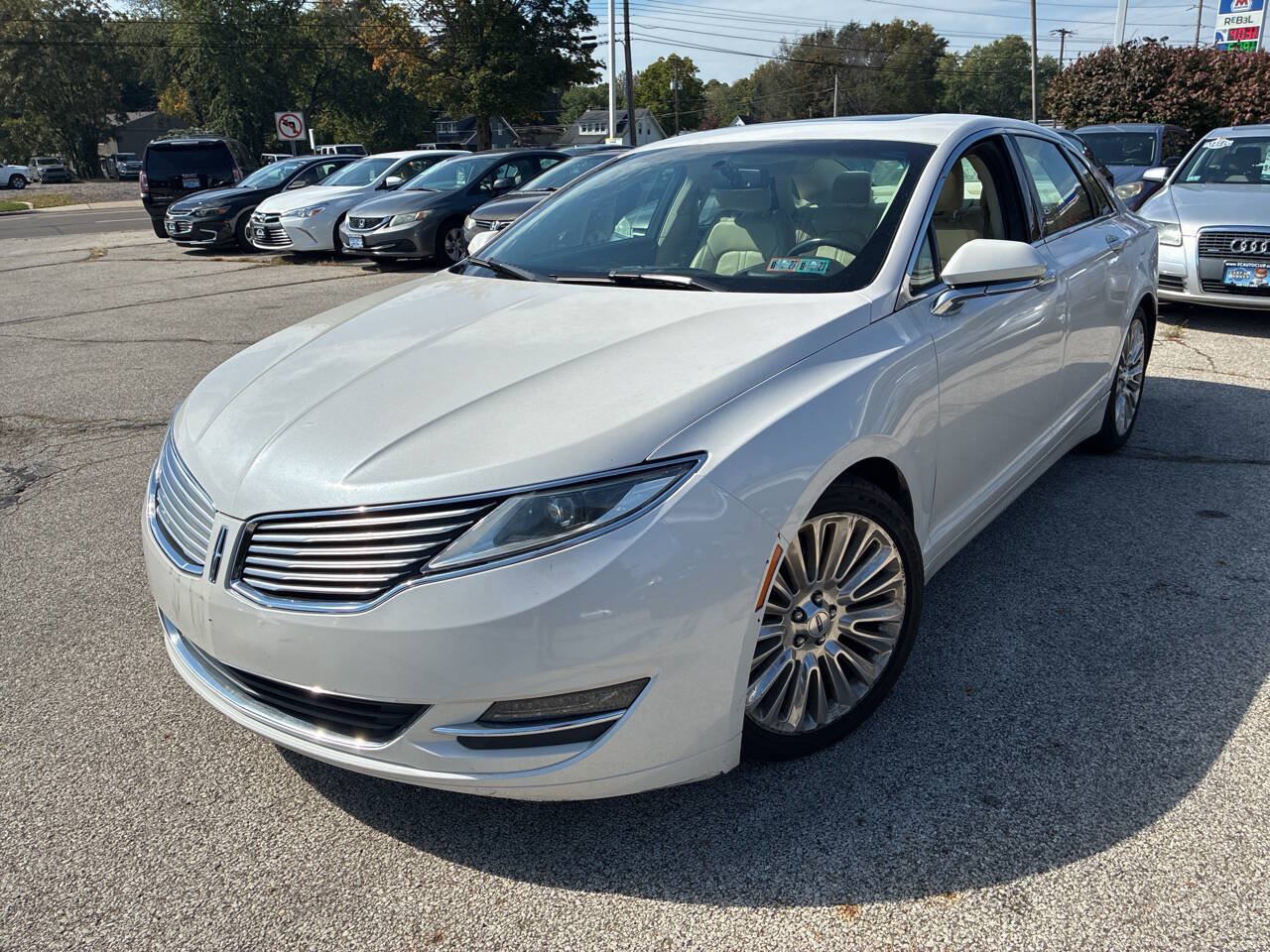 Used 2013 Lincoln MKZ FWD image 4