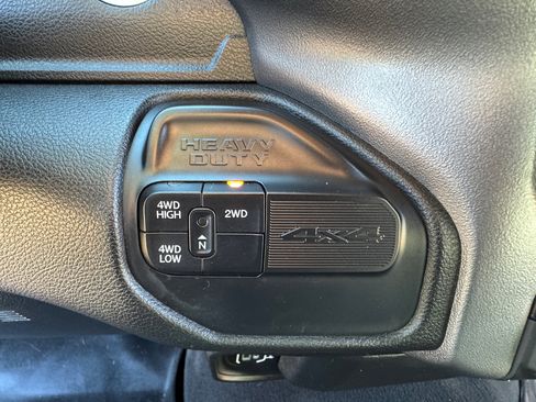 Used 2021 RAM 2500 Big Horn image 38