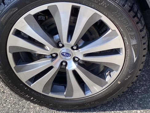 Used 2020 Subaru Ascent Limited w/ Technology Package AWD/4WD image 29