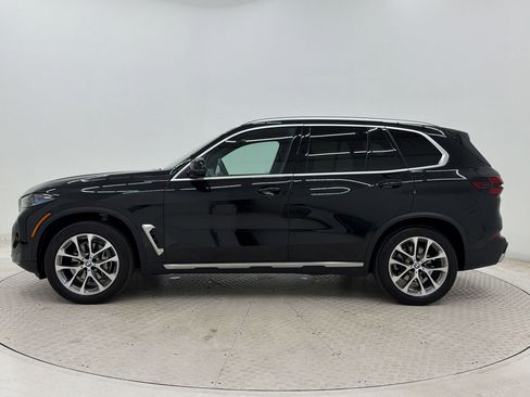 Used 2026 BMW X5 xDrive40i w/ Executive Package AWD/4WD image 2