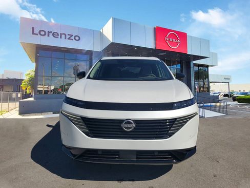 New 2026 Nissan Murano Platinum image 2