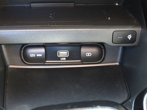 Certified 2020 Kia Soul EX image 37