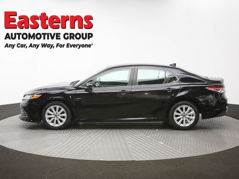 Used 2019 Toyota Camry LE FWD image 61