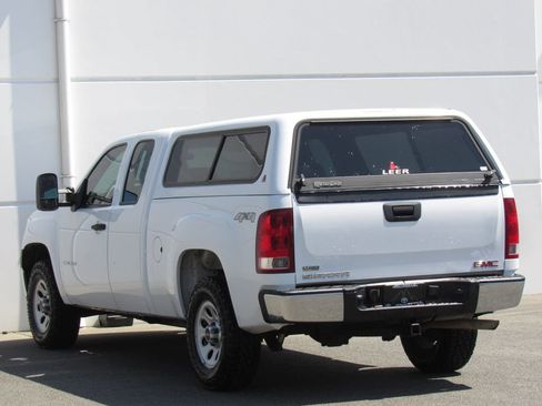 Used 2011 GMC Sierra 1500 W/T AWD/4WD image 5