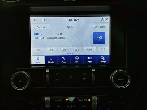 Used 2021 Ford Mustang GT Premium w/ Equipment Group 401A RWD image 18