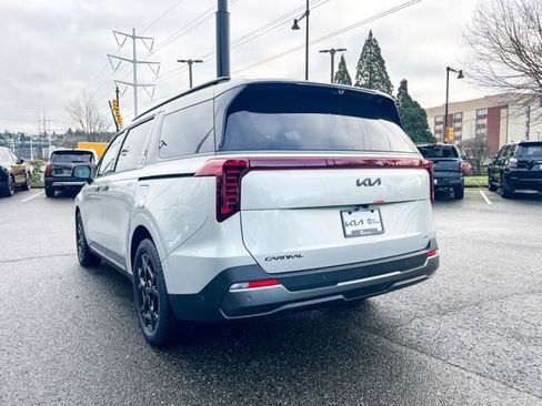 New 2026 Kia Carnival SX Prestige image 8