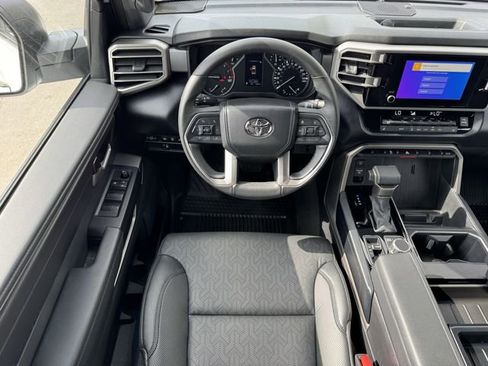 Used 2025 Toyota Tundra SR5 w/ SR5 Premium Package AWD/4WD image 13
