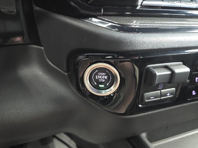 Certified 2025 Chevrolet Silverado 2500 ZR2 AWD/4WD image 24