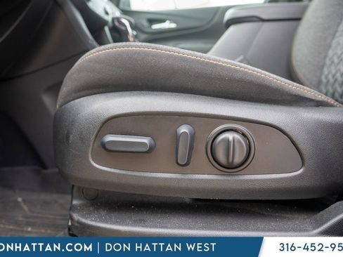 Used 2023 Chevrolet Equinox LT image 18