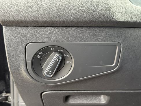 Used 2024 Volkswagen Tiguan SEL R-Line AWD/4WD image 19