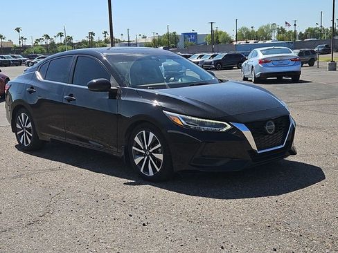 Used 2020 Nissan Sentra SV w/ SV Premium Package FWD image 3
