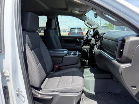 Used 2022 Chevrolet Silverado 1500 RST AWD/4WD image 16