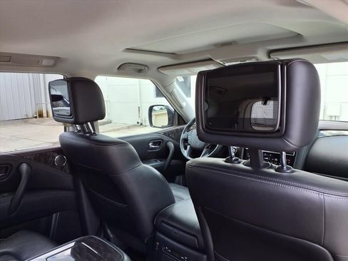 Used 2022 Nissan Armada Platinum w/ Captain's Chairs Package RWD image 14