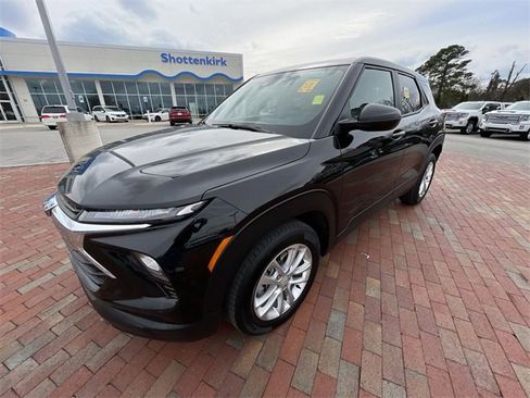 Used 2025 Chevrolet TrailBlazer LS w/ LS Convenience Package image 11