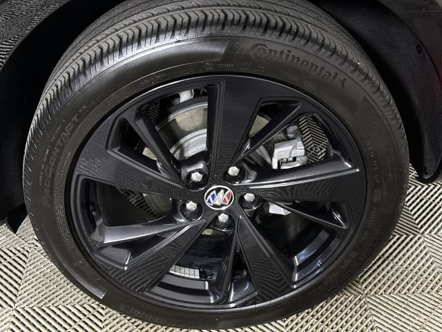 Used 2023 Buick Envision Essence w/ Sport Touring Package AWD/4WD image 34