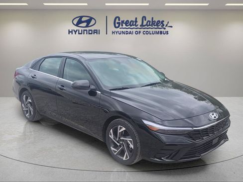 New 2026 Hyundai Elantra Limited FWD image 7