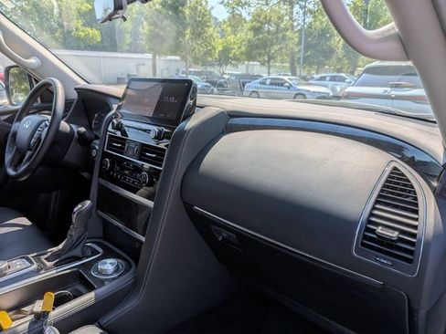 Used 2024 INFINITI QX80 Luxe AWD/4WD image 44