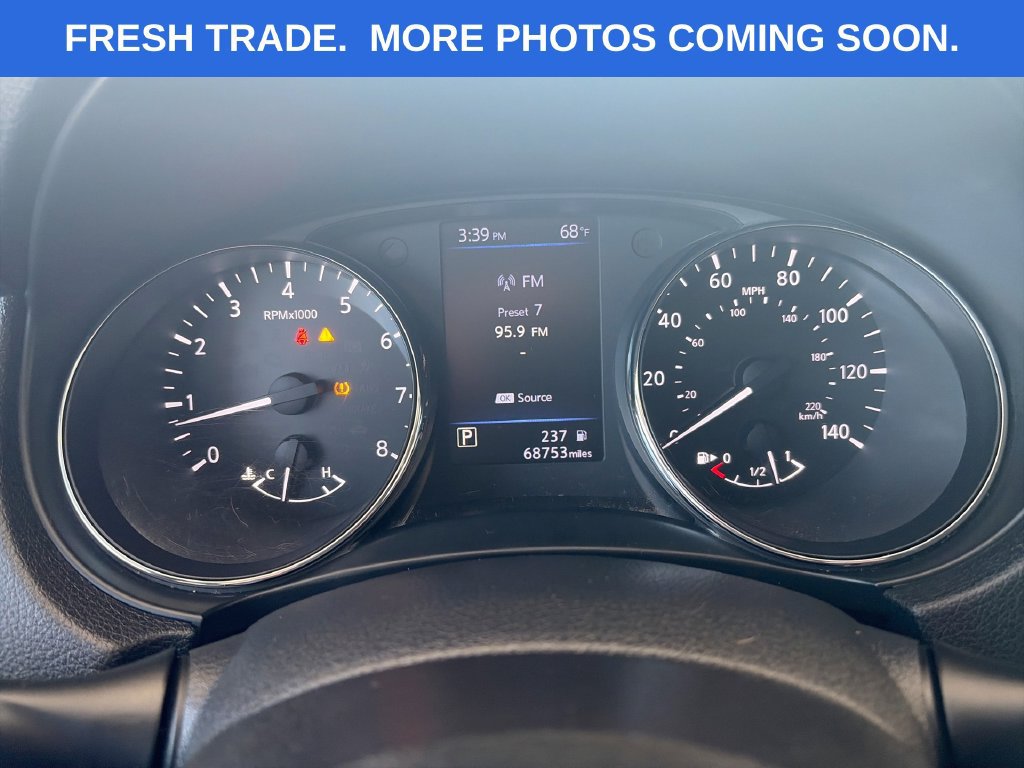 Used 2019 Nissan Rogue S w/ Special Edition Package FWD image 11