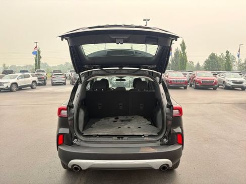 Used 2023 Ford Escape AWD image 16