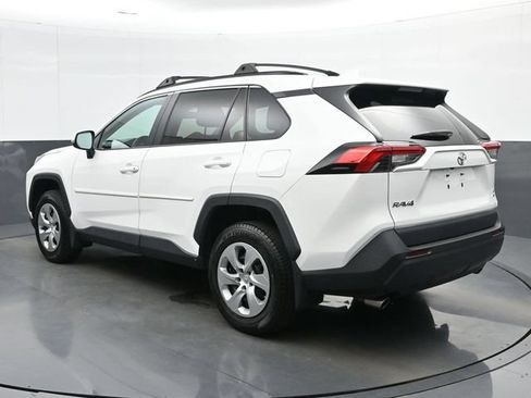 Used 2021 Toyota RAV4 LE w/ Carpet Mat Package (TMS) AWD/4WD image 6