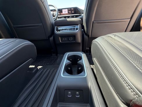Used 2026 INFINITI QX80 Luxe w/ Exterior Package RWD image 15