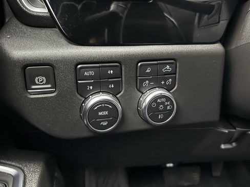 Used 2024 GMC Sierra 1500 SLT image 22