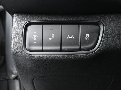 Used 2019 Hyundai Santa Fe SEL image 12