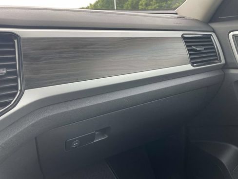 Certified 2023 Volkswagen Atlas SE FWD image 29