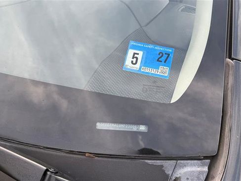 Used 2021 Toyota Corolla LE FWD image 4