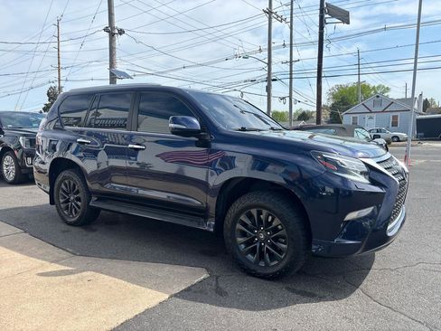 Used 2021 Lexus GX 460 Premium w/ Premium Package image 8