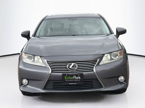 Used 2013 Lexus ES 350 w/ Luxury Pkg image 2