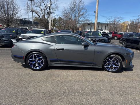 Used 2025 Ford Mustang GT Premium w/ GT Performance Package image 4
