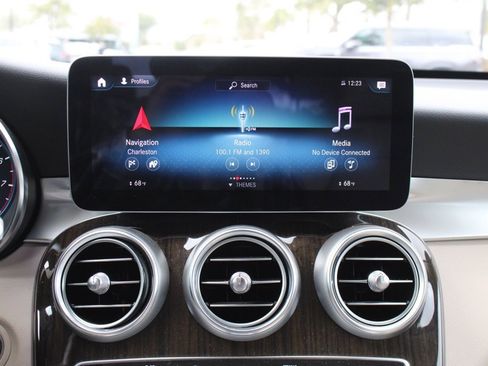 Certified 2022 Mercedes-Benz GLC 300 4MATIC w/ Driver Assistance Package image 20